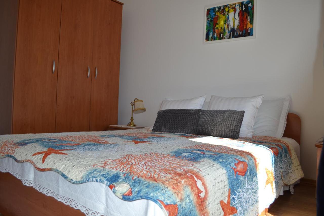 Apartments Lucija 스리마 외부 사진
