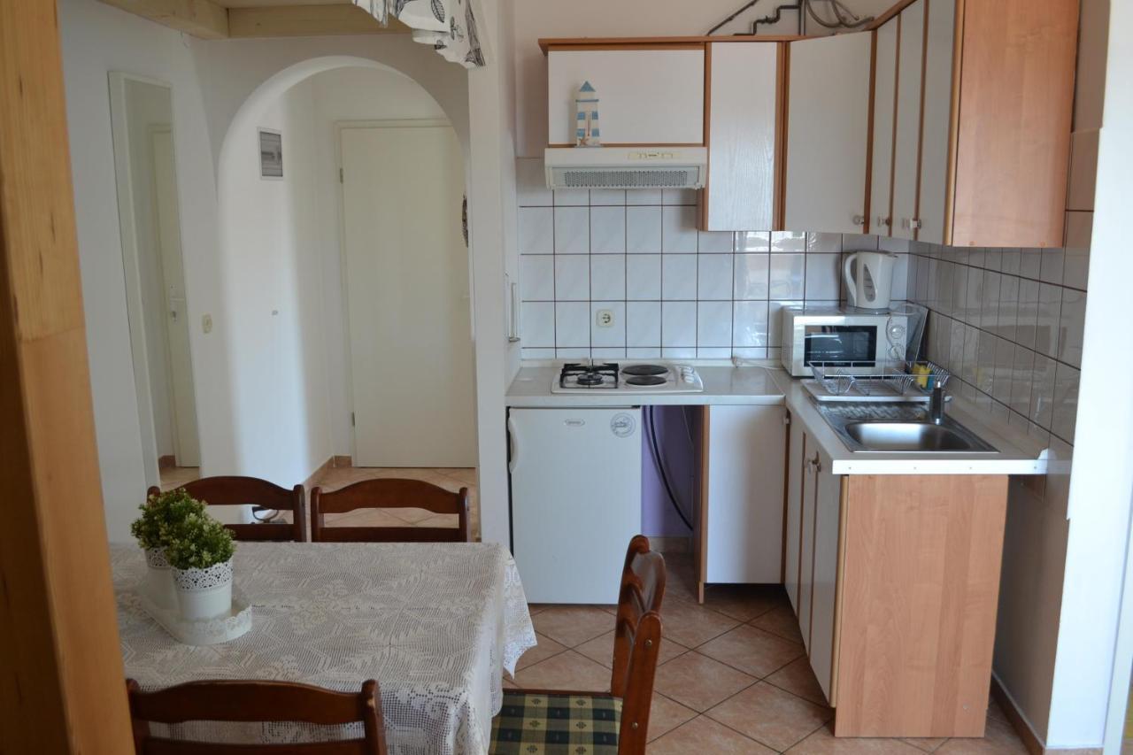 Apartments Lucija 스리마 외부 사진