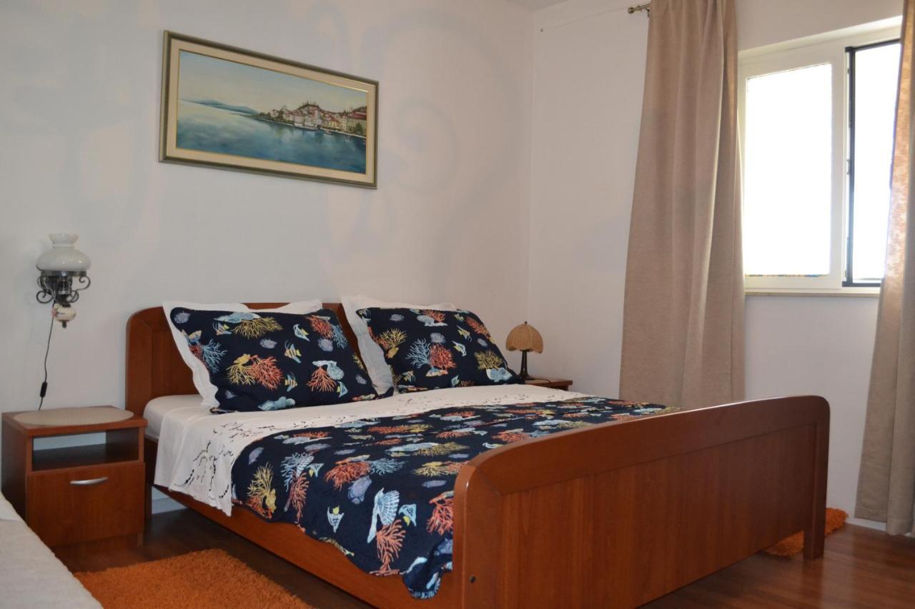 Apartments Lucija 스리마 외부 사진